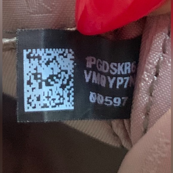 Michael Kors Clutch - Picture 10 of 10